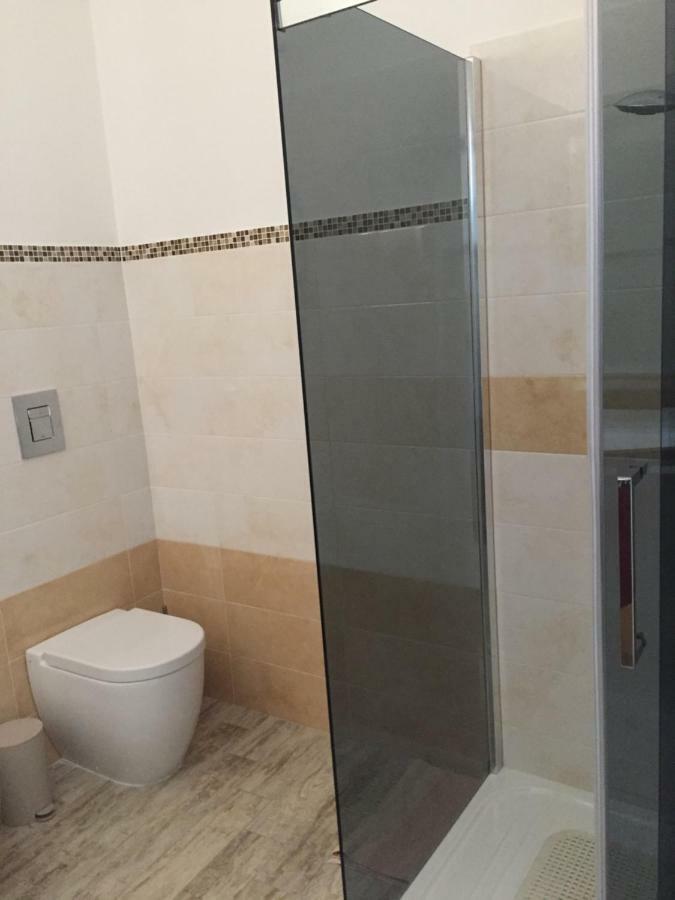 Nuovo Appartamento In Centro Pula Bagian luar foto